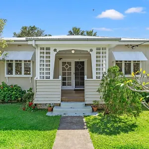 21 Carlyle Street - Byron Bay