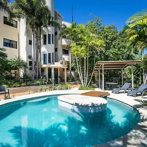 Mirra Chana Mooloolaba